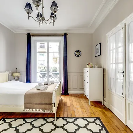 Quartier Culturel Apartment