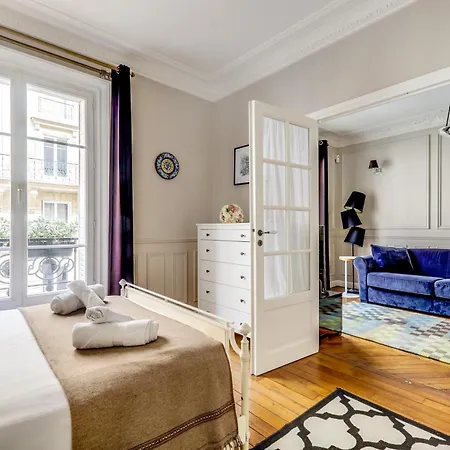Quartier Culturel Apartment *